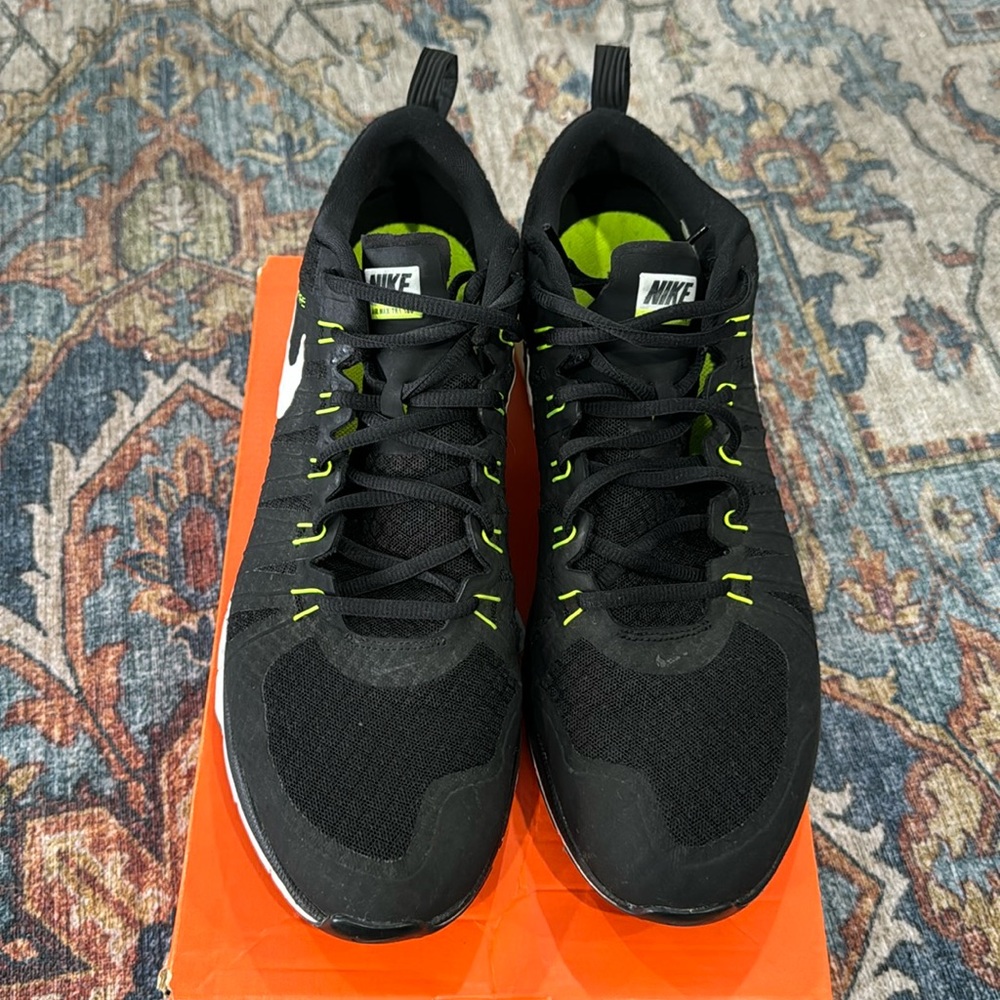 Men’s Nike odyssey react 2 fly knit size 12